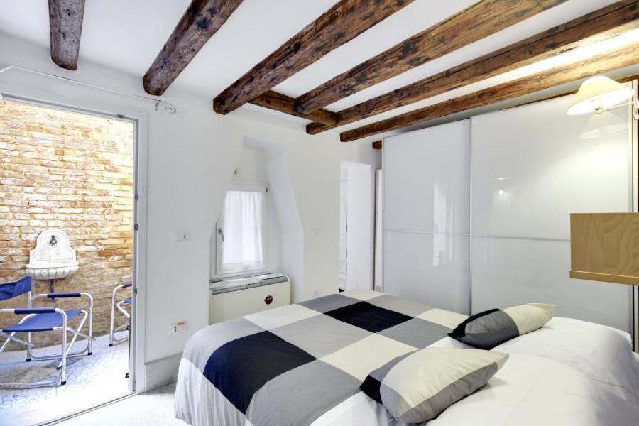 Cozy Apartment Up To 4 In Biennale Giardini By Bricola Apartments Venice Exterior photo